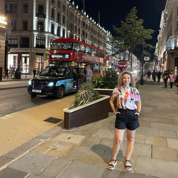 Meet your Posher, Claudia - Picture 9 of 11